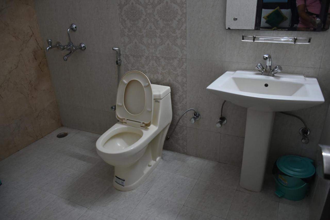The Abodes House Hotel Greater Noida Bagian luar foto
