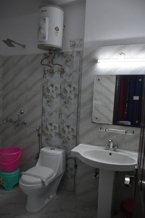 The Abodes House Hotel Greater Noida Bagian luar foto