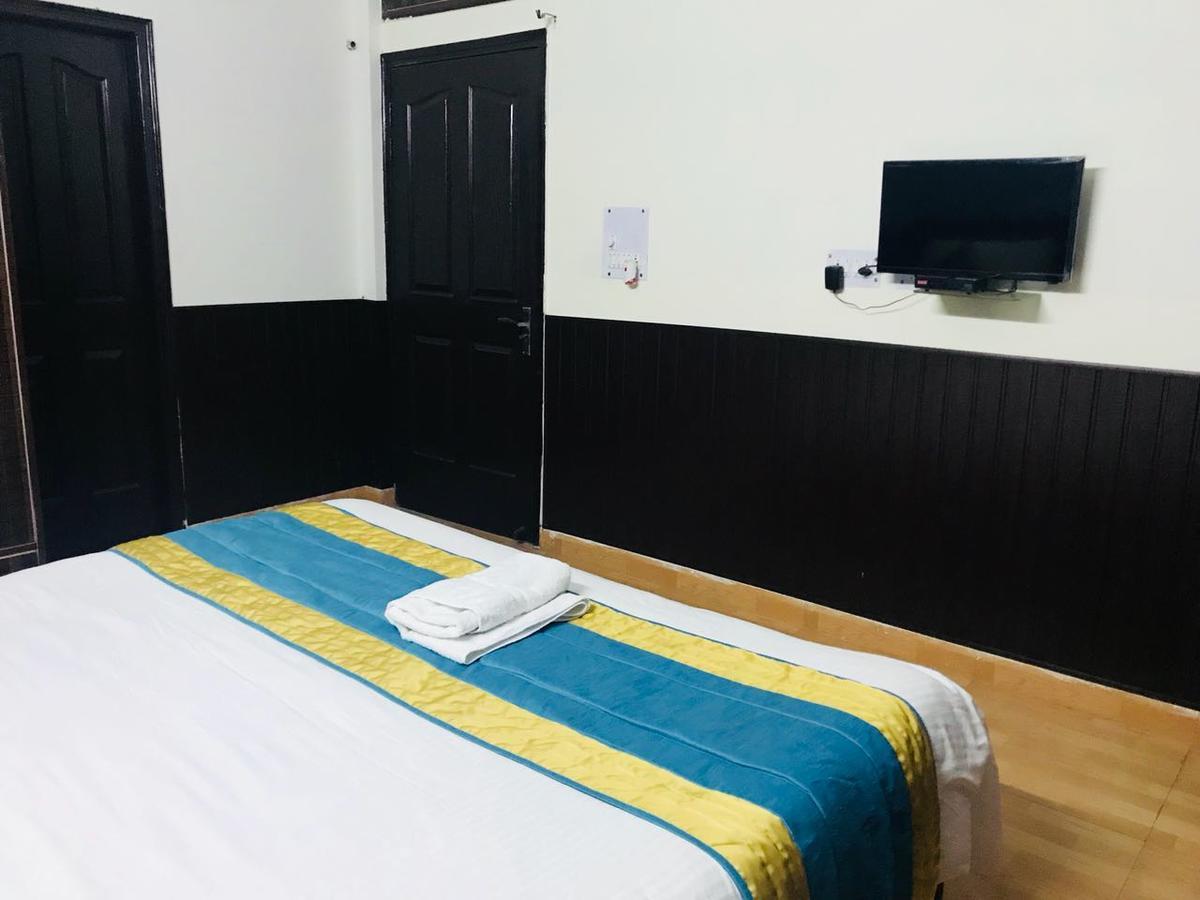 The Abodes House Hotel Greater Noida Bagian luar foto