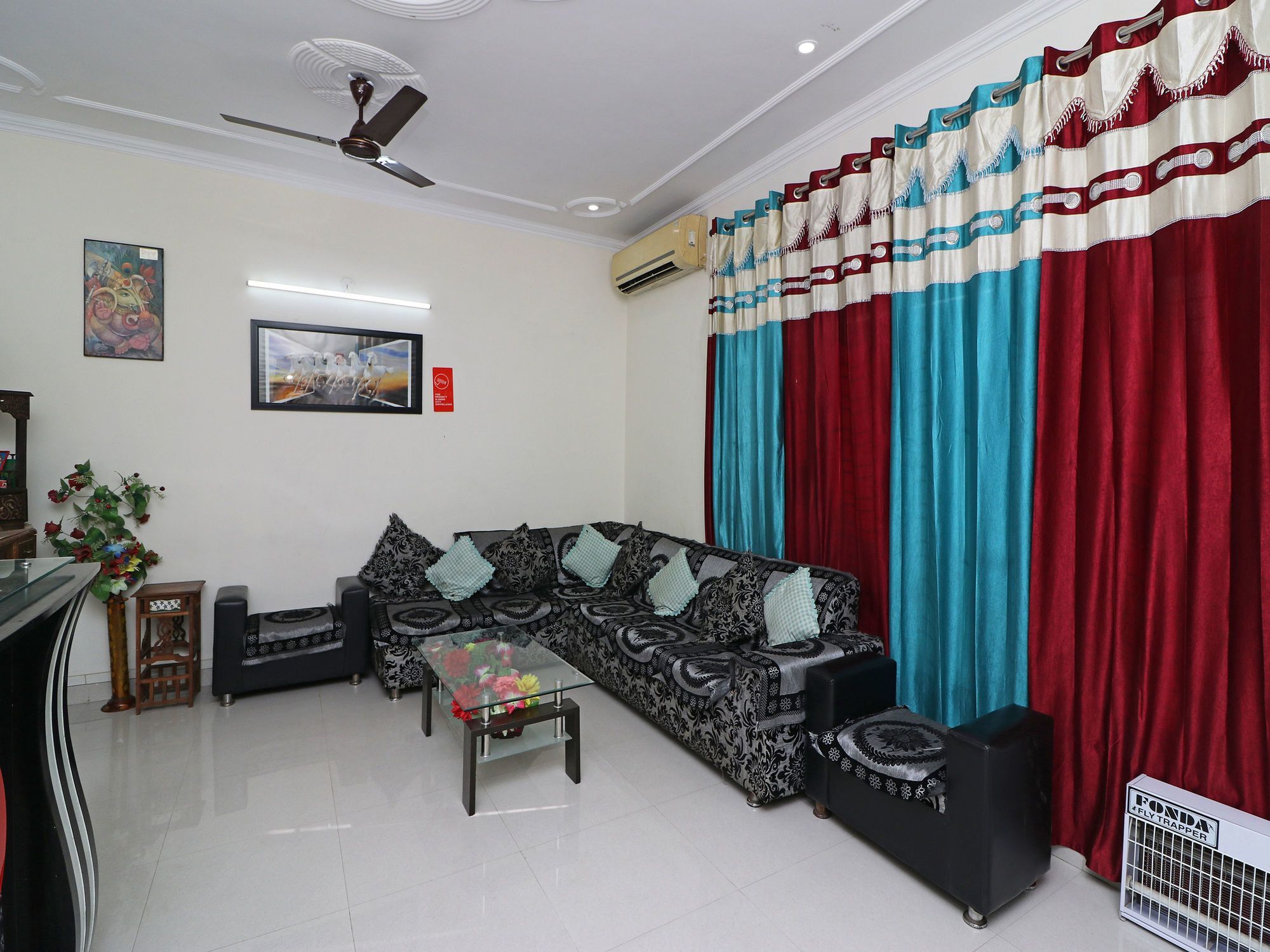The Abodes House Hotel Greater Noida Bagian luar foto